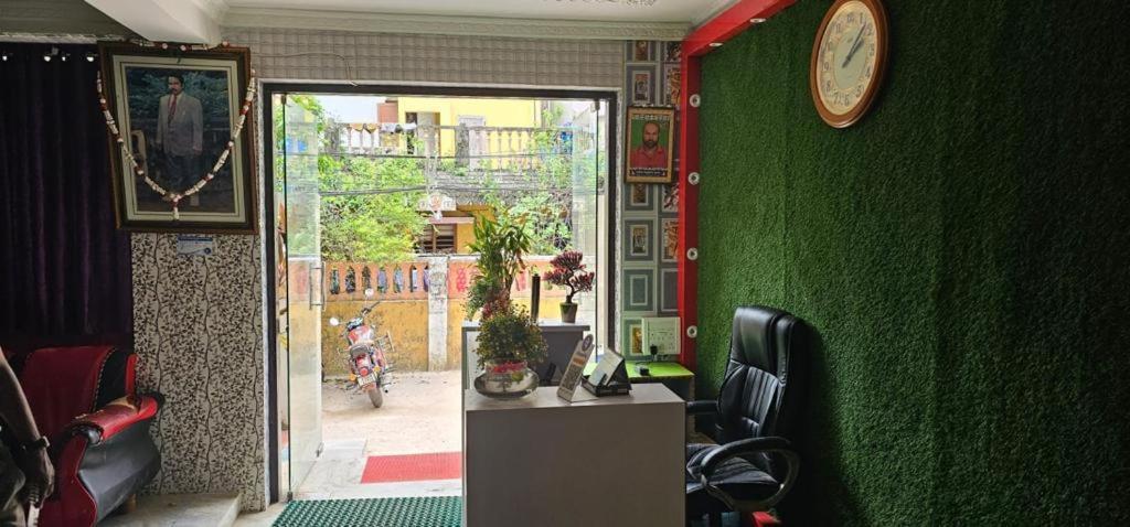 Ashok Royal Hotel - Puri Ngoại thất bức ảnh